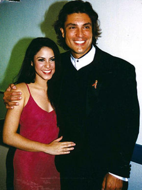 shakira-osvaldo-rios shakira-osvaldo-rios