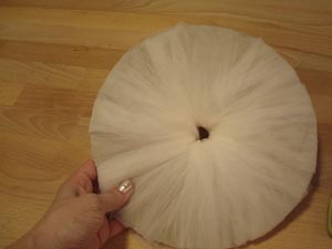 diy pompones de tul