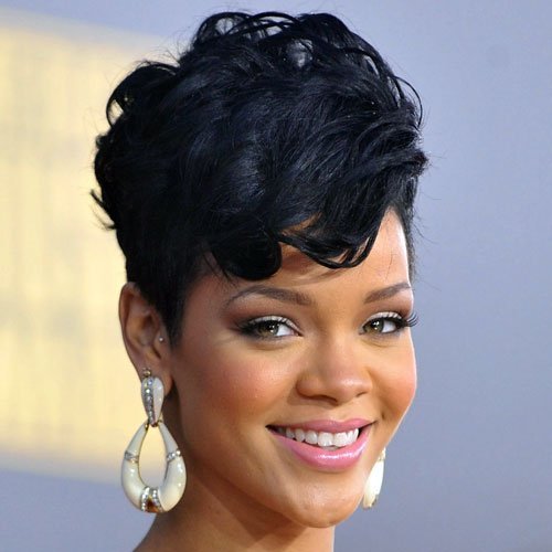 peinados famosas Rihanna