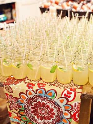mesa de mojitos para boda veraniega