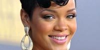 peinados de famosas Rihanna peinados