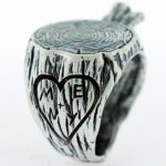 anillo tallado arbol